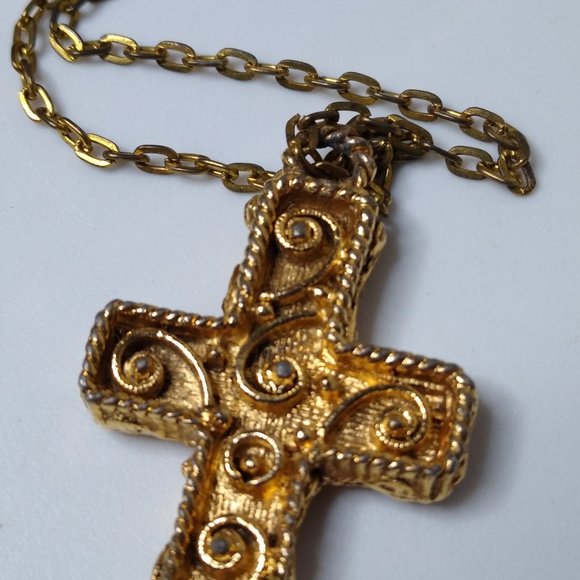 Vintage Metal Decorative Cross Necklace 23 Inches - Picture 6 of 14